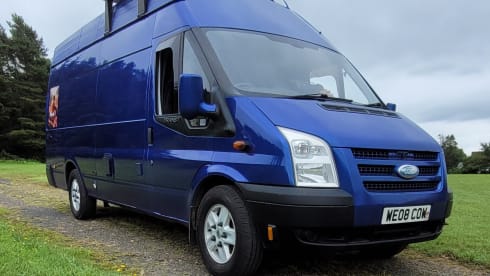 The Wee Cow  – 4 berth Ford Transit 