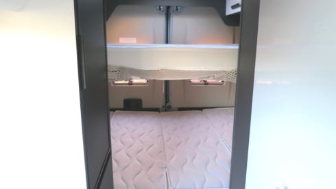 Menfys (1)  – Menfys VAN 3 MAXI S-Line (1) with optional bike rack