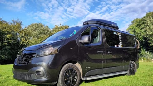 Mooi – 2 berth Renault campervan from 2018