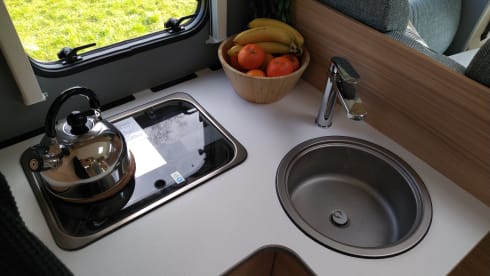 Just-Us – Luxury Dethleffs T6812 Just 90