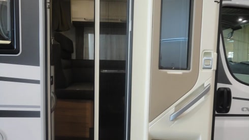 BONVOYAGE – 4p Adria Mobil semi-integrated from 2021