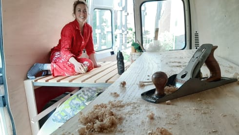 Hippiebus – Handmade really beautiful hippievan with solar panels