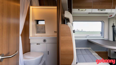 The Black Pearl – Campervan "VANTourer 630L"