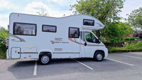 Bella Boo – 4 berth Fiat alcove from 2011