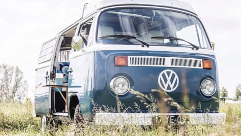 Bob – Bob the retro volkswagen T2a camper bus