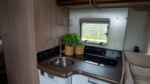 Fabulous super-equipped camper