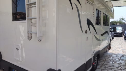 Camper Mansardato RIMOR XGO