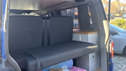 Dubby McVDub  – VW-Campingbus mit 4 Schlafplätzen, Baujahr 2007