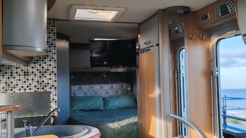 Bella – Luxury 4 Birth Swift Bolero Motorhome 