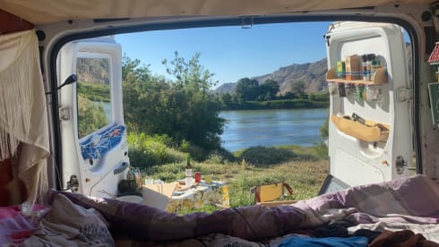Tristan de Transit – 2p Ford campervan uit 2011