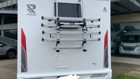 Krokodil – Ideal holiday with this spacious and cozy family camper!