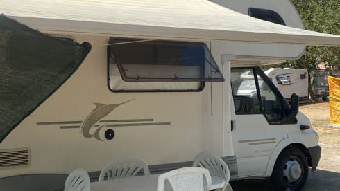 Patrizia – Fully equipped camper