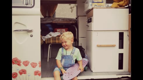 T2B Westy – rent an original hippie bus westfalia camper !!