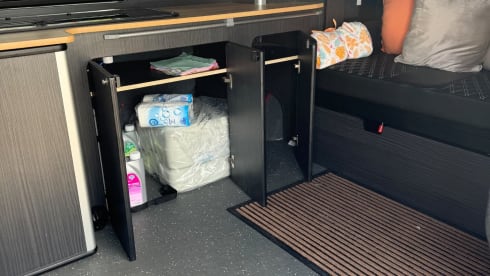 THE MAX – DER MAXIMALE – Atemberaubender Renault Traffic Campervan mit 2 Schlafplätzen aus dem Jahr 2019