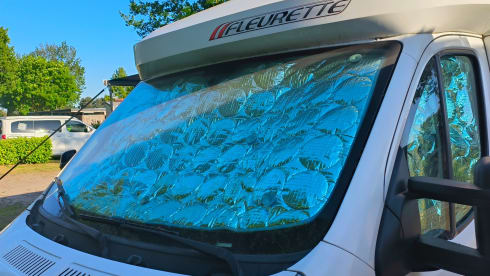 Fleurette – 4 p. Citroën from 2009 with google TV chromecast, mifi router