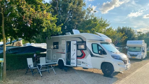 Luxury 5p Challenger, automatic, off-grid