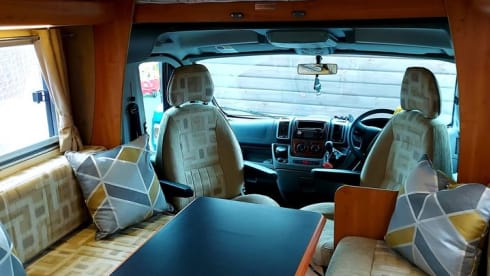 Fiat Ducato - Sleeps 4 