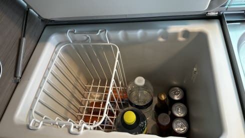 Compleet uitgerust met keuken, bustent & fietsenrek – 4p Volkswagen campervan from 2015