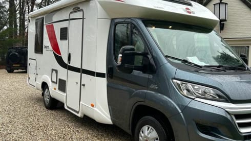 Bart Lola – 4p Bürstner semi-integrated uit 2016
