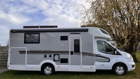 Stefanjavb001 – 5p Ford semi-integrated uit 2025