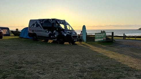 Wellington – Dog Friendly Peugeot Boxer 2 berth