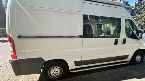 Ganesh – 2p Peugeot bus from 2013
