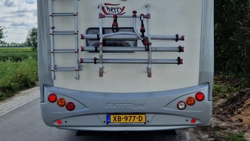  Ruime Fiat Giottiline 7p  Camper met inventaris.