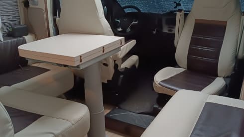 4p (+1 child)Ford semi-integrated from 2020