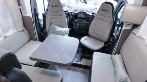 7 – Benimar Cocoon 496 (new 2023) 