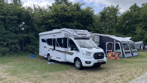 5p Benimar semi-integrated uit 2025