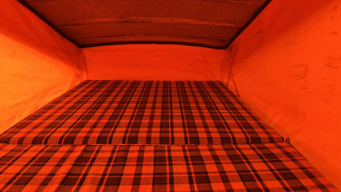 El Bulli – 4-seater Volkswagen bus from 1976
