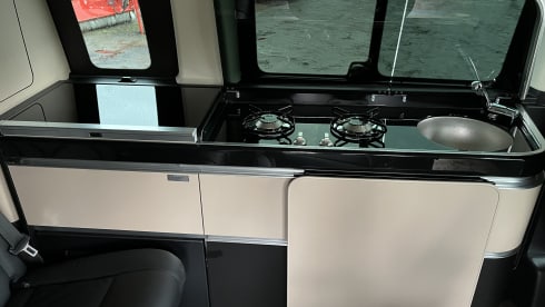Marco Polo – 4p Mercedes-Benz campervan uit 2020