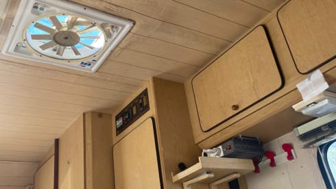 Tony's camper – Ford transit 2.5