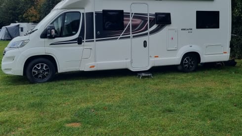 Jemima – 5 Berth Swift Escape 674 Motorhome (2021)