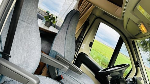 Ariël – Haus auf Rädern! Fiat Alcove mit 4 Sitzen aus dem Jahr 2013