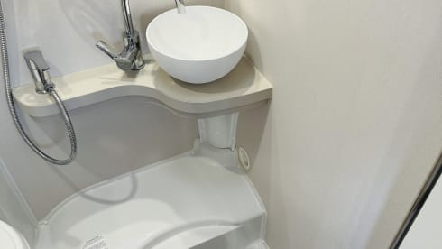 6 berth Peugeot semi-integrated from 2024