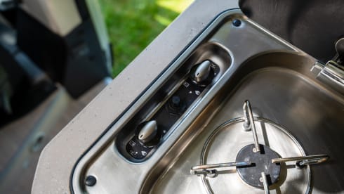 Camper Eva – Camping-car de luxe avec Starlink