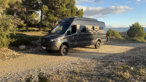 yucon – 4p Mercedes-Benz campervan uit 2025