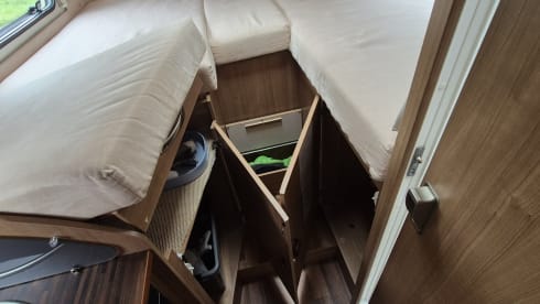 4p Hymer integrated from 2013