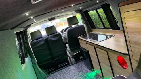 Big Dave – VW Transporter LWB - Perfect van for your first camping trip! Dogs allowed!