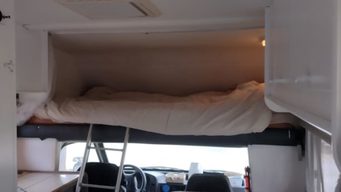 Spartaans Campertje – 3p Ford alcove from 1994
