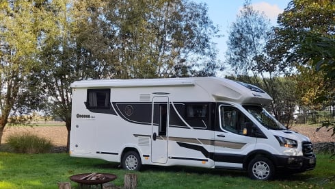 New Benimar Cocoon 463 10/2022 with silent roof air conditioning