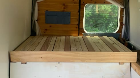 AdVANture – 2p Ford campervan from 2008