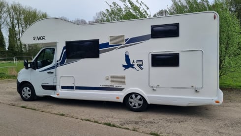 4p Rimor alcove from 2018