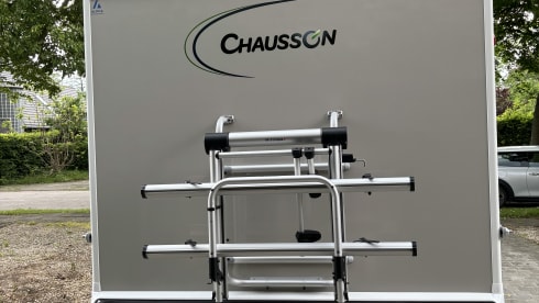 Rientje – 4p Chausson 777 titanium Premium Full Option Semi-Integrated 023