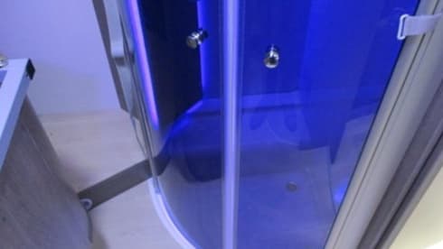 Vacanza 5 Stelle  – Camper Chausson Titanium 708