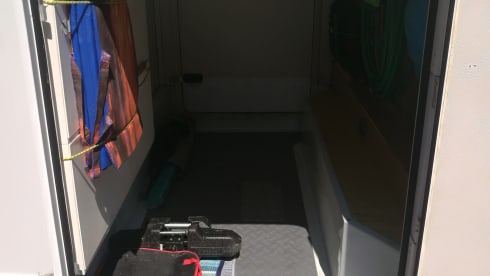 Mobile overcab