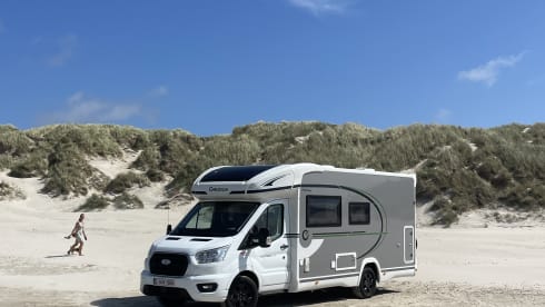 Chausson spacieuse avec boîte automatique, idéale pour les familles