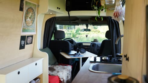 Eli – Camper autosufficiente con doccia esterna