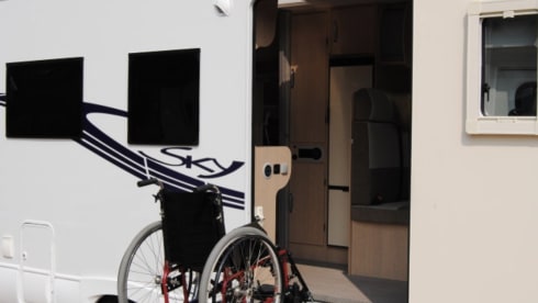 Mindervalide camper // rolstoel friendly – 4p Other other from 2025